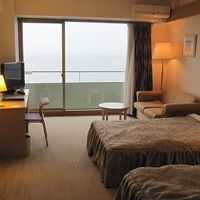 すぐ眼下には海・・・