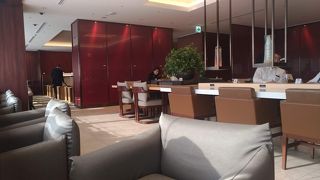 JGC会員専用保安検査場から直結しています