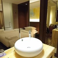 宿泊した部屋です、洗面台がオシャレでした