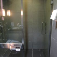 羽田空港国際線 ANAラウンジ (110番ゲート付近)