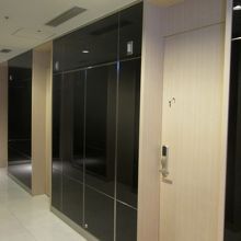 羽田空港国際線 ANAラウンジ (110番ゲート付近)