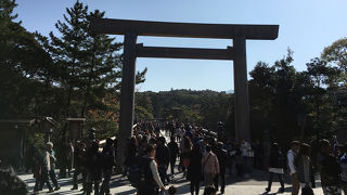 厳かな雰囲気の場所。