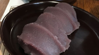 できたての赤福をいただける。