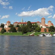 対岸からはこの絶景