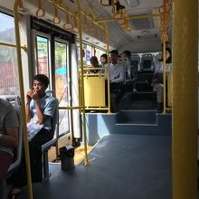 エアポートバスは広々