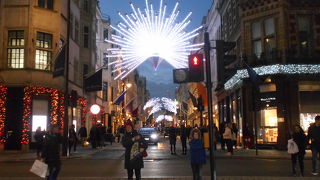 高級仕立て紳士服店が立ち並ぶ通り