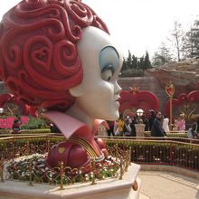 アリス イン ワンダーランド メイズ (愛麗糸夢遊仙境迷宮)