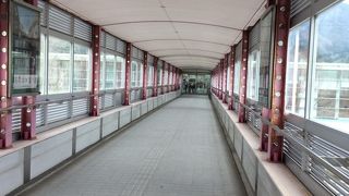 播但自動車道途中山深いところにある道の駅あさご