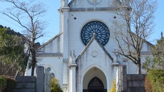 木造の礼拝堂の雰囲気