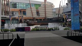 【タイ/プーケット】食事、買物、マッサージ等すべてが揃う巨大ショッピングモール