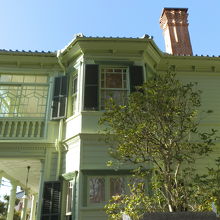 古きよき神戸の姿を色鮮やかに伝える異人館、それが「萌黄の館」