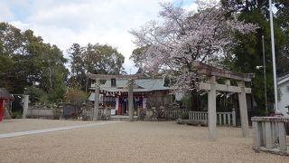 機物神社(はたもの神社)