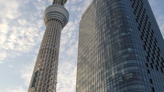 いろんな色のライトアップが綺麗