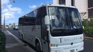 無料バスで行きゴディバのチョコを記念に貰いました