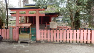春日大社の摂社の一社で子宝の神様として慕われている水谷(みずや)神社