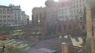 街中にあるローマ遺跡