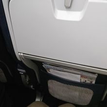 窓際の座席　窮屈ではなかった