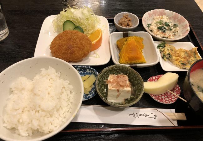 おかずの種類が多い定食