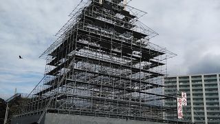 市内中心部から近い城跡