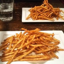 スパイシーポテトフライ