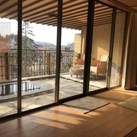 テラスと露天風呂　