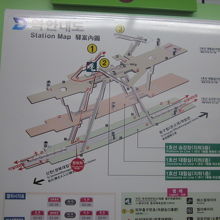都市鉄道側の東大邱駅構内図の様子