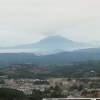 部屋から桜島を望む