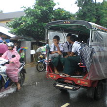 中学生でしょう、雨の日の通学に使用しています。かなり乗れます