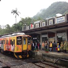 駅と電車