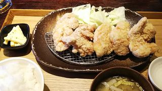 大きな唐揚げにビックリ