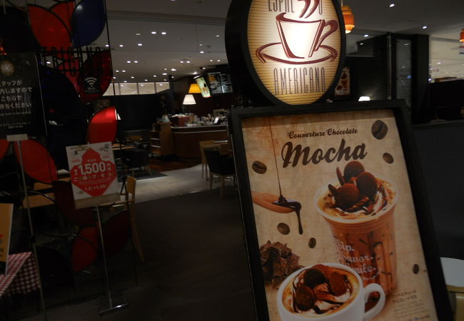 浦和パルコの３階に入っているお洒落カフェ