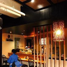 店内の雰囲気は、まったく日本にいるような和食屋さんです。