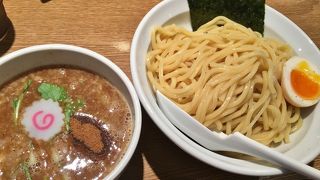 濃厚なつけ麺がイケます、ボリューム満点