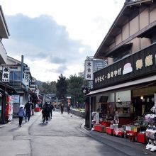 早朝に ここだけがオープンしていたお土産屋さん