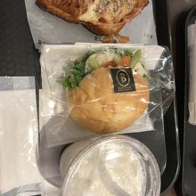 今日も新しいパンに挑戦