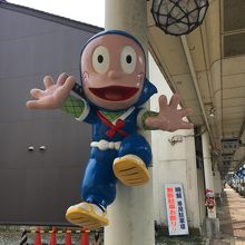 ハットリくんのキャラクターがいっぱい By うなぎ猫 忍者ハットリくんロード 氷見市比美町商店街 のクチコミ フォートラベル