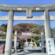 幸運が授かる「光雲神社（てるもじんじゃ）」に桜咲く季節に訪れました。