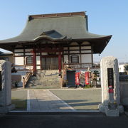 柏尾道沿いに位置する海老名市門沢橋にあるお寺