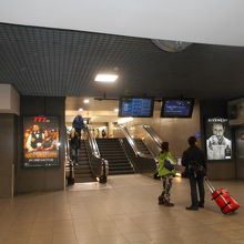 ブラッセル南駅構内