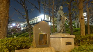 礫川公園の北側