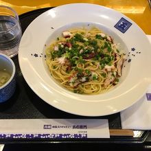 タコのペペロンチーノ