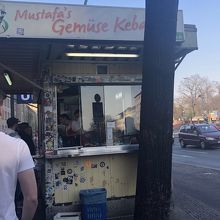 小さなお店です