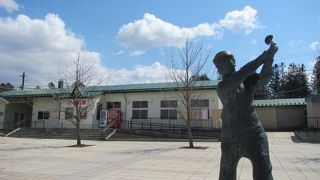 周辺散策は、日曜は避けて