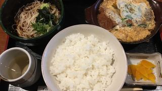 備後町のそば店