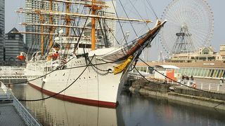 日本丸がよくみえる