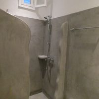 シャワーのみでバスタブは無い