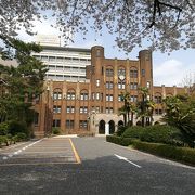 医科学研究所の前身の伝染病研究所の初代所長は新1000円札の北里柴三郎だった
