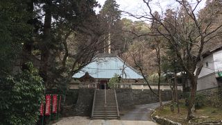 紅葉で有名な香嵐渓にあるお寺