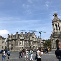 正面から入ったら左側です。