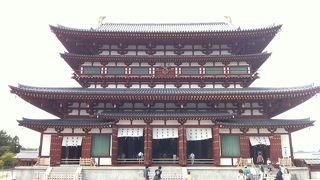 復興された建物が多い